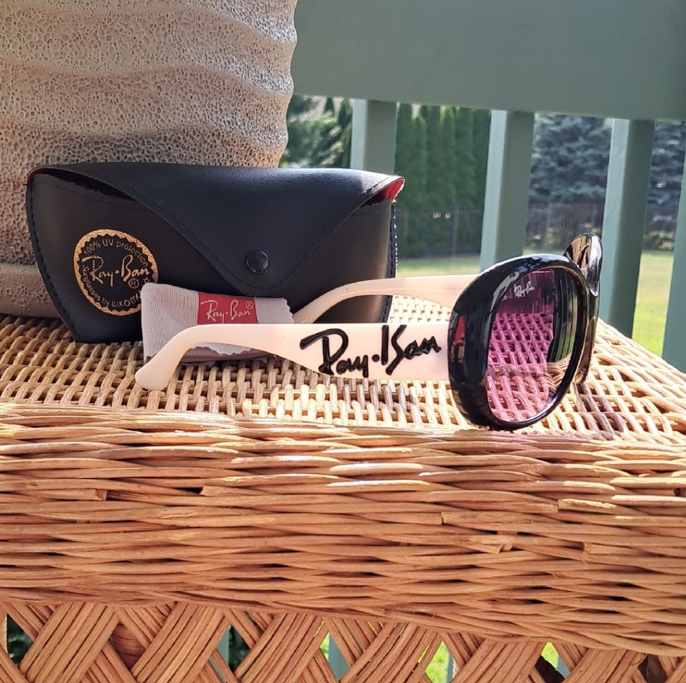 Ray-Ban Black And White Frames with Purple-pink Lenses Sunglasses